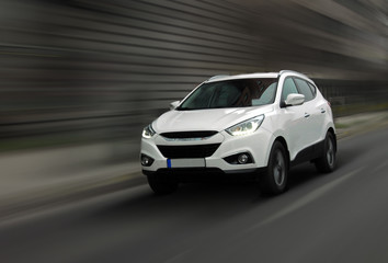 Speedy SUV
