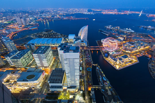 みなとみらい汽車道夜景 の画像 215 件の Stock 写真 ベクターおよびビデオ Adobe Stock