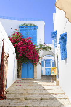 Ein Gebäude in Tunesien in der Stadt Sidi Bou Said