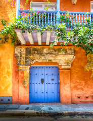 Doors of Cartagena - obrazy, fototapety, plakaty