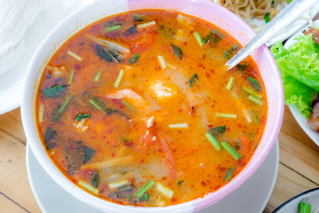 tom yum kung