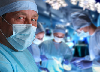 Fototapeta na wymiar Team surgeon at work in operating