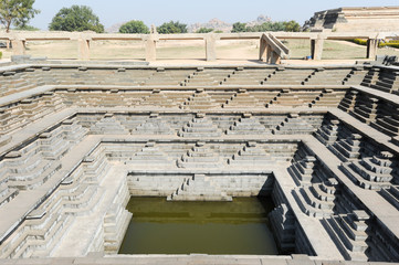 Obraz premium Water tank of Royal Enclosure temple at Hampi