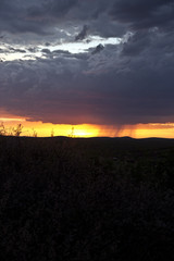 Regen bei Sonnenuntergang