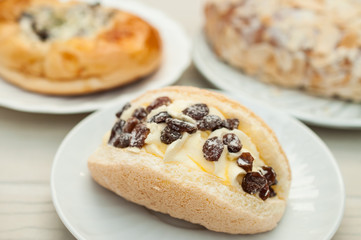 raisin bread