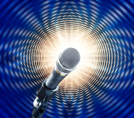 Microphone
