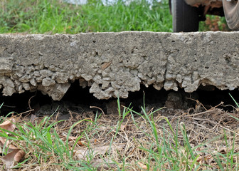 Fototapeta premium Concrete collapsed
