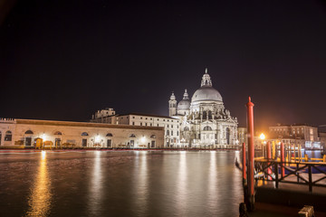 Fototapeta premium Venezia. La città in di notte
