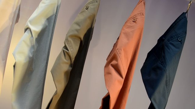 Damenbekleidung