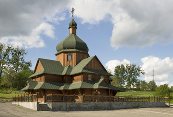 Fototapeta na wymiar Small church in Ukrain.