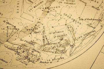 Fototapeta premium アンティークの天体図 牡牛座と魚座