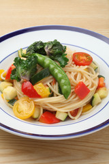 野菜のクリームパスタ