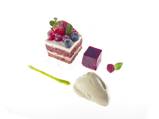 schwarzwälder kirschtorte stück