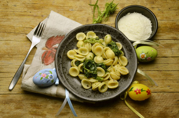Orecchiette alle cime di rapa mit stängelkohl