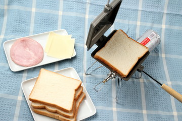 ハムサンド作り