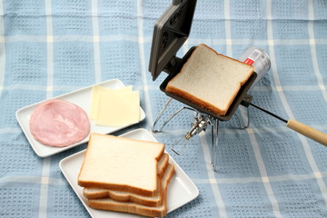 ハムサンド作り