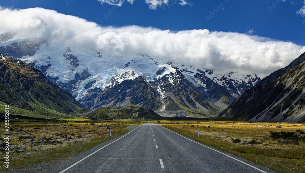 Wall mural Road to Mt. Cook Village, New Zealand - HDR image