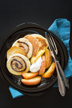 Cinnamon Roll Pancakes with Caramelized Apples