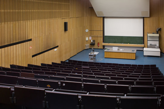 H&ouml;rsaal