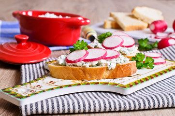 Sandwich with cream cheese and radish