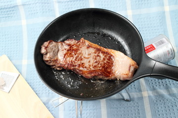 ソロキャンでステーキ