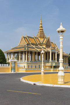 Royal Palace in Phnom Penh - sights in Cambodia -Travel Asia -