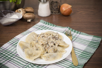 dumplings with mushroom sauce