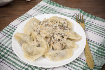 dumplings with mushroom sauce