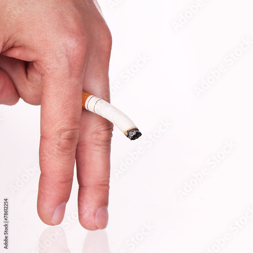 Дрочит член покуривая сигарету