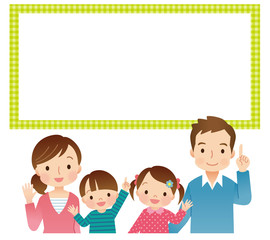若い家族　4人　コピースペース