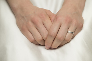Fototapeta premium Bride you are wearing a wedding ring