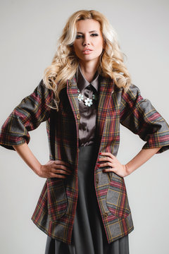 The model comes on the catwalk during a fashion show.