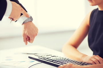 boss and worker at work having conflict