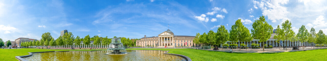 Fototapeta na wymiar Casino Wiesbaden Panorama