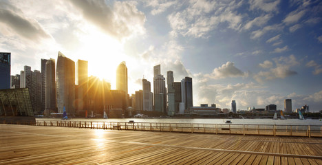 CBD von Singapur bei Sonnenuntergang