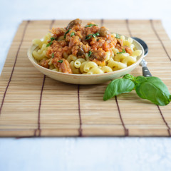 Nudeln mit Linsen-Bolognese