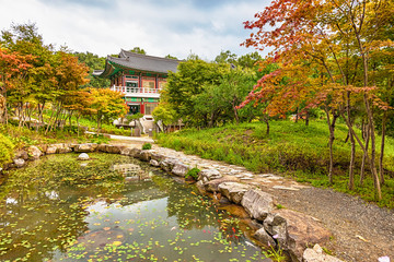 Fototapeta na wymiar Traditional architecture old building temple in Korea