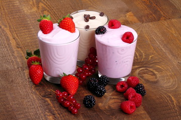 Yogurt di frutta e yogurt di caffè