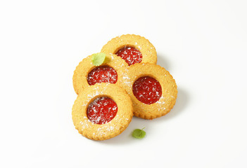 Round Linzer cookies