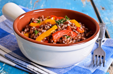 Rice red with paprika and thyme