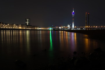 Fototapeta na wymiar Düsseldorf Nacht
