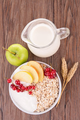 cornflakes, milk and apple