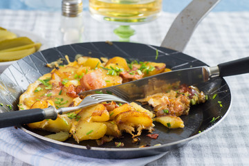 Bauernfrühstück halb gegessen