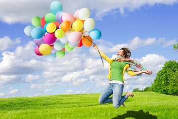 Frau mit Luftballons