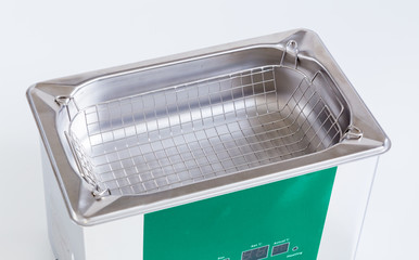 Ultraschallreiniger für die Reinigung mit Ultraschall