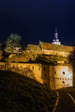 Burg Querfurt in der Abendd&auml;mmerung