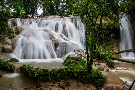 Jungle Falls at Agua Azul, Chiapas near Palenque. Traveling Mexi