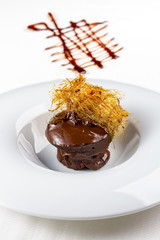 chocolate cake with caramel threads