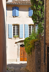 Fototapeta na wymiar Pretty French village