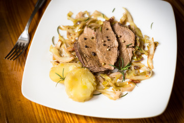 Roast beef with vegetable garnish